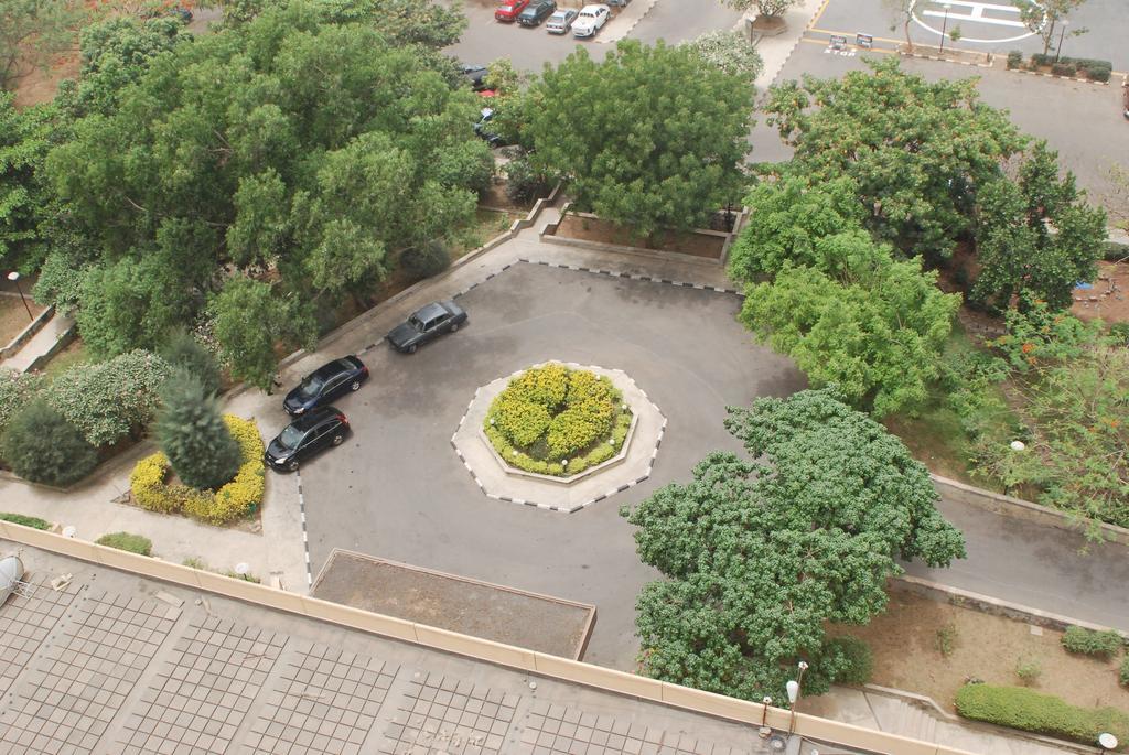Отель Nicon Luxury Абуджа Экстерьер фото