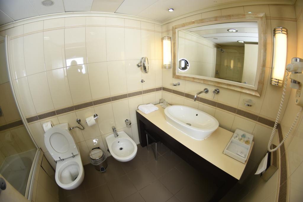Отель Nicon Luxury Абуджа Экстерьер фото